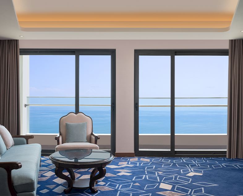dadfp-corner-suite-balcony.jpg